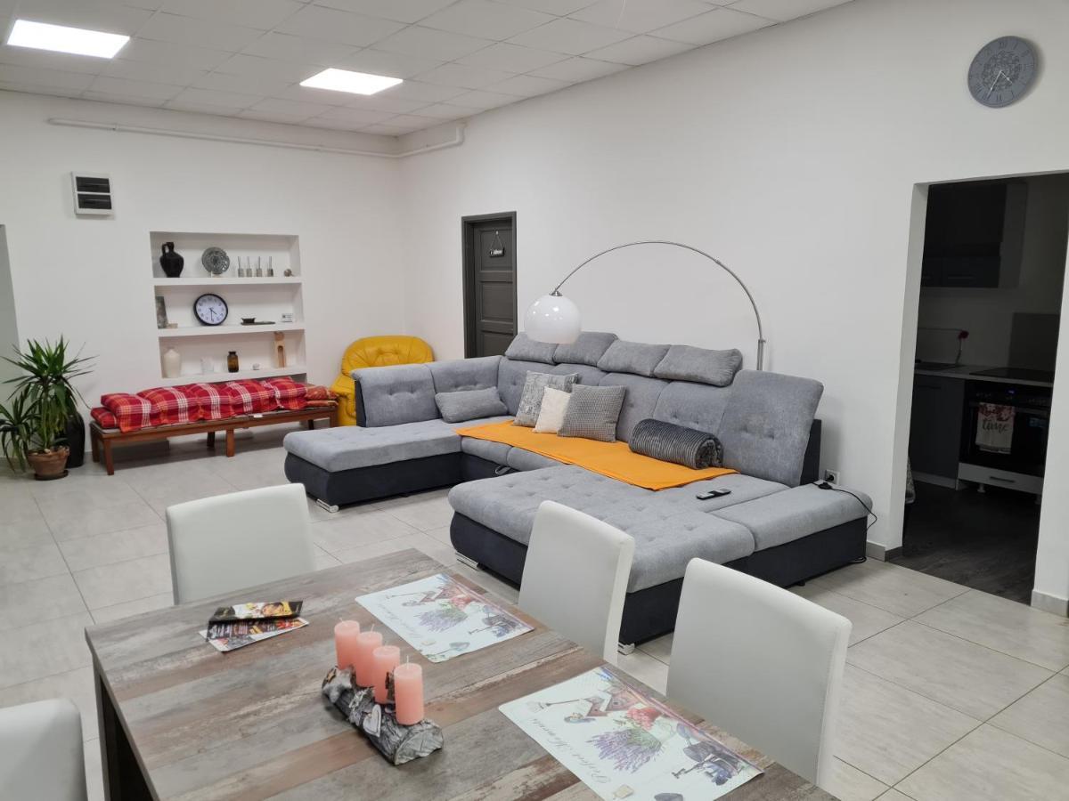 Silver Dream Apartmanhaz Дебрецен Екстер'єр фото